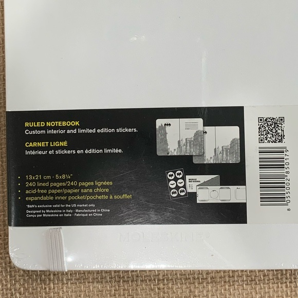 Limited Edition Moleskine Batman Notebook - Picture 3 of 3